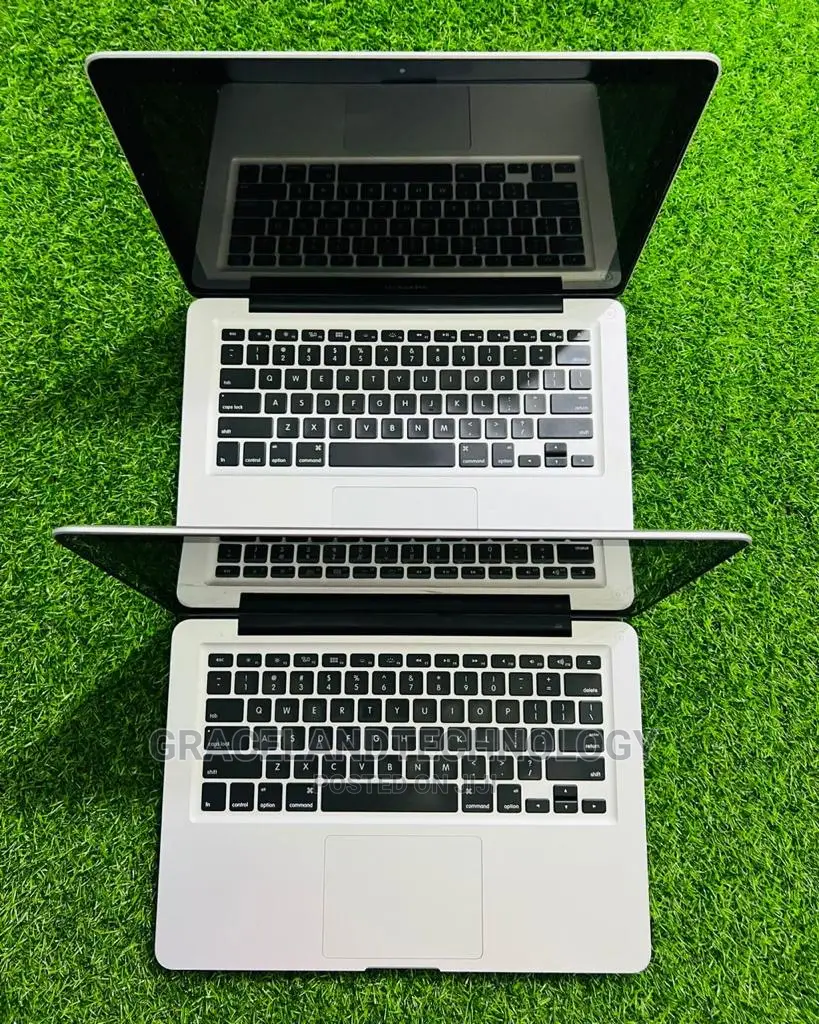 Laptop Apple MacBook Pro 2012 4GB Intel Core I5 HDD+SSD 250GB