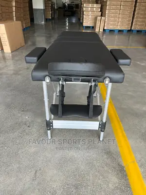 Strong Foldable Massage Table