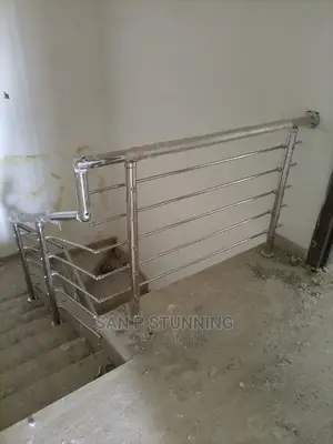 Lovely Railing With Step Down Design