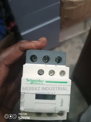 Schneider Contactor LC1D25M7 40A 3pole