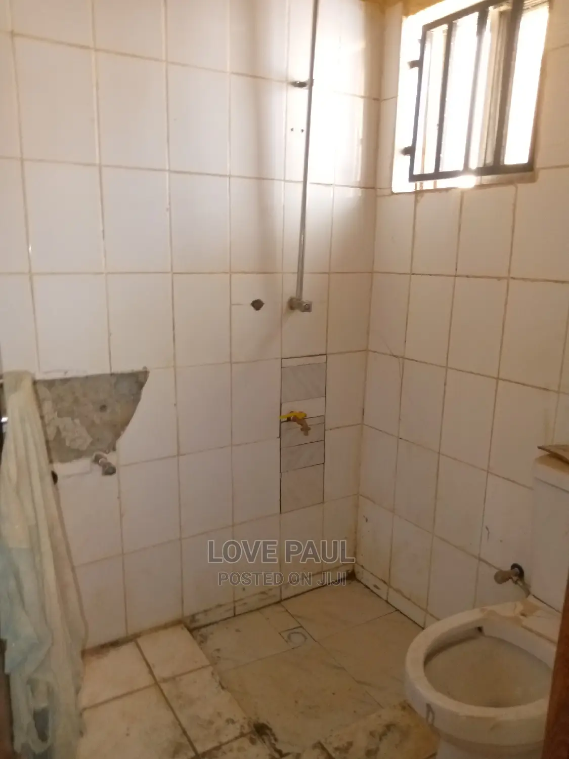 1bdrm Room & Parlour in Orange Estate, Life Camp for rent