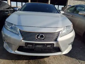 Lexus ES 350 FWD 2015 Silver