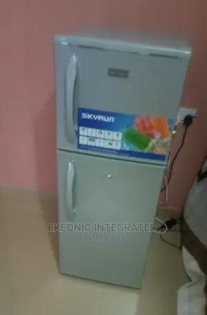 180 Top Freezer (Skyrun)