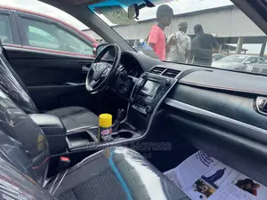 Toyota Camry 2015 Silver