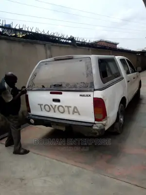 Hilux Boot Cover -+
