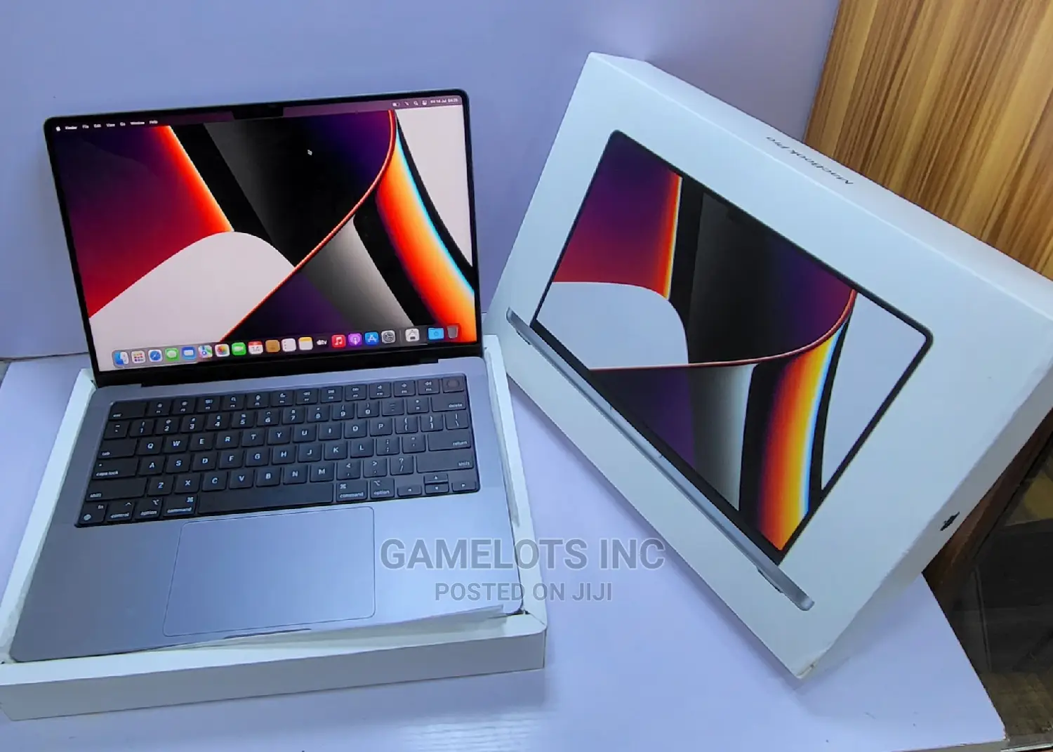 Laptop Apple MacBook Pro 2021 M1 16GB Apple M1 Pro SSD 512GB