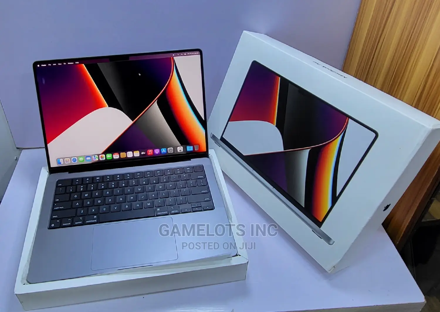 Laptop Apple MacBook Pro 2021 M1 16GB Apple M1 Pro SSD 512GB