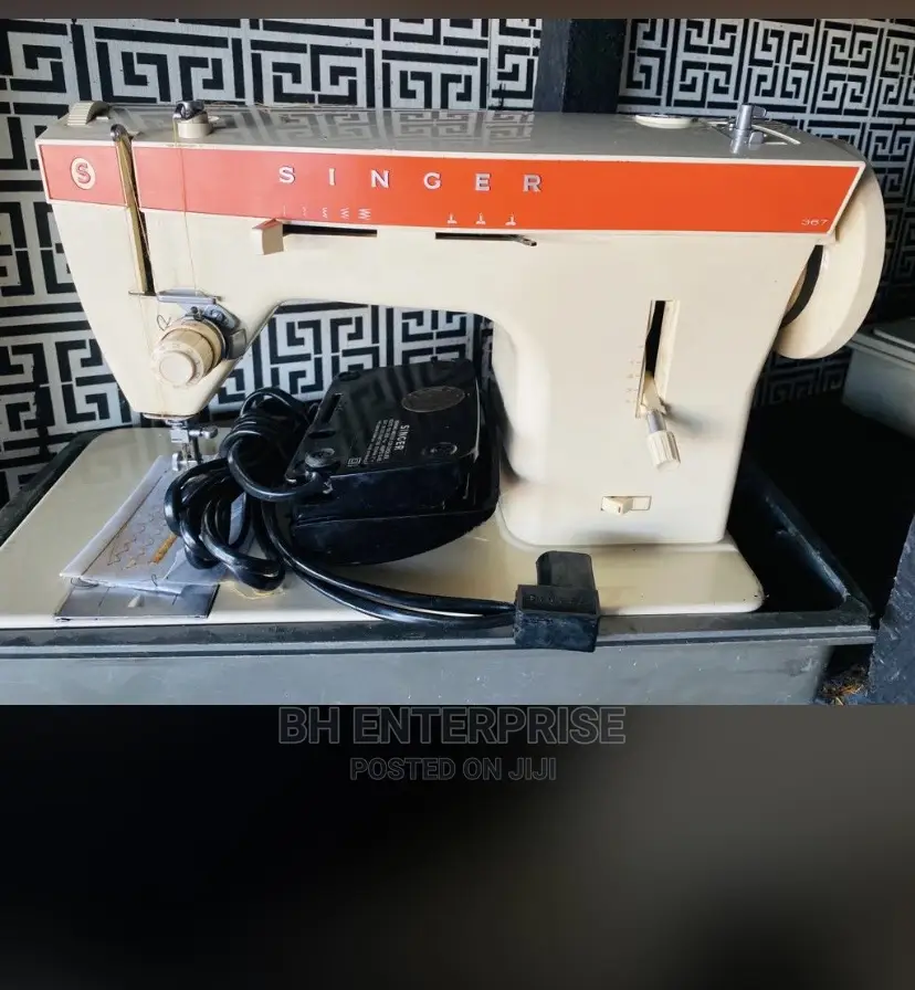 Singer Tokunbo Sewing Machine in Lagos Island (Eko) Home Appliances