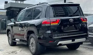New Toyota Land Cruiser 2023 Black