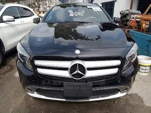Mercedes-Benz GLA 250 2017 Black