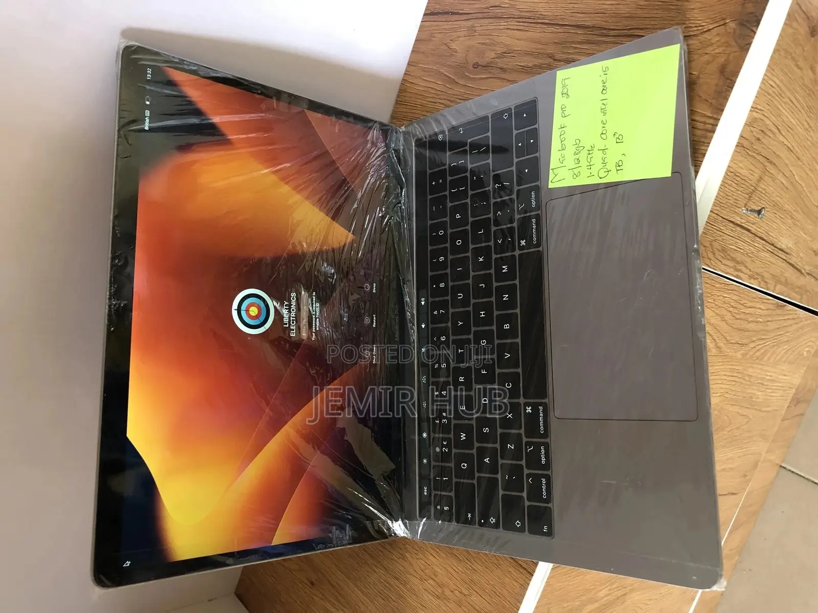 Laptop Apple MacBook Pro 2019 8GB Intel Core i5 SSD 128GB