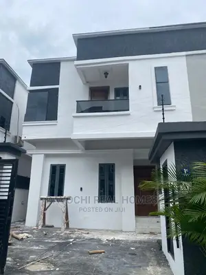 4bdrm Duplex in Chevron Drive for rent