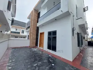 4bdrm Duplex in Chevron Conservation for rent