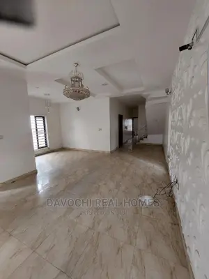 4bdrm Duplex in Orchid Road, Chevron for rent