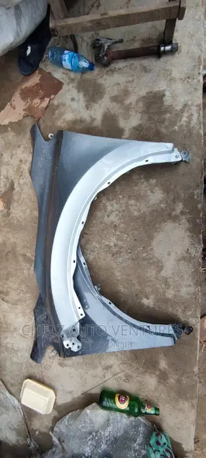 Fender Honda CR-V 2018 Model