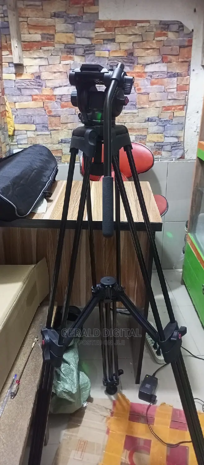 Professional Tripod Stand Wifieng