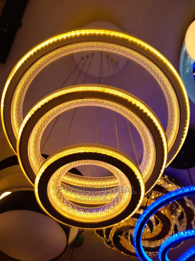 LED Chanderlia Light