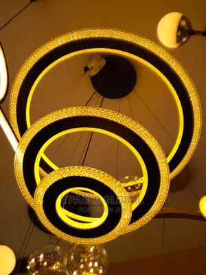 LED Chanderlia Light