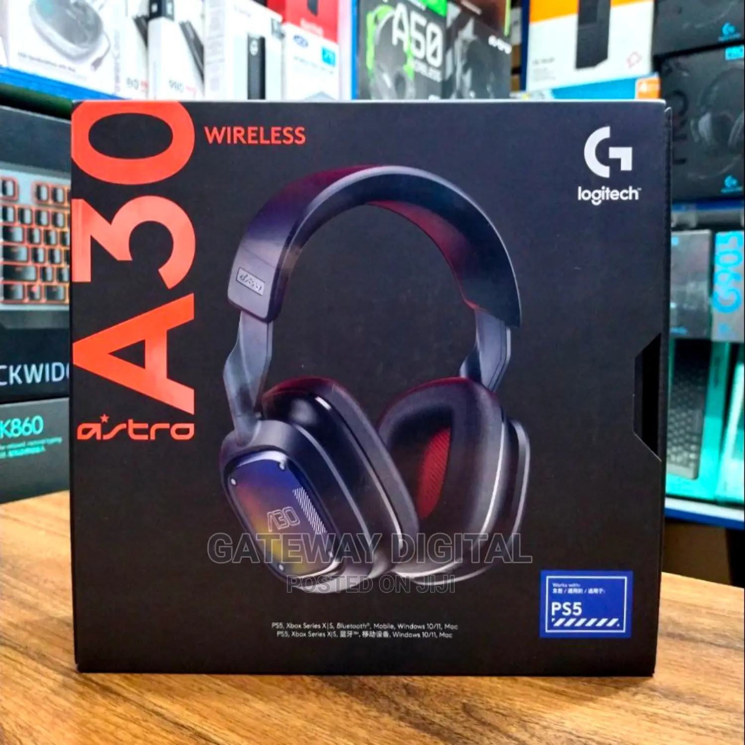 Logitech G Astro A30 Lightspeed Bluetooth Gaming Headset