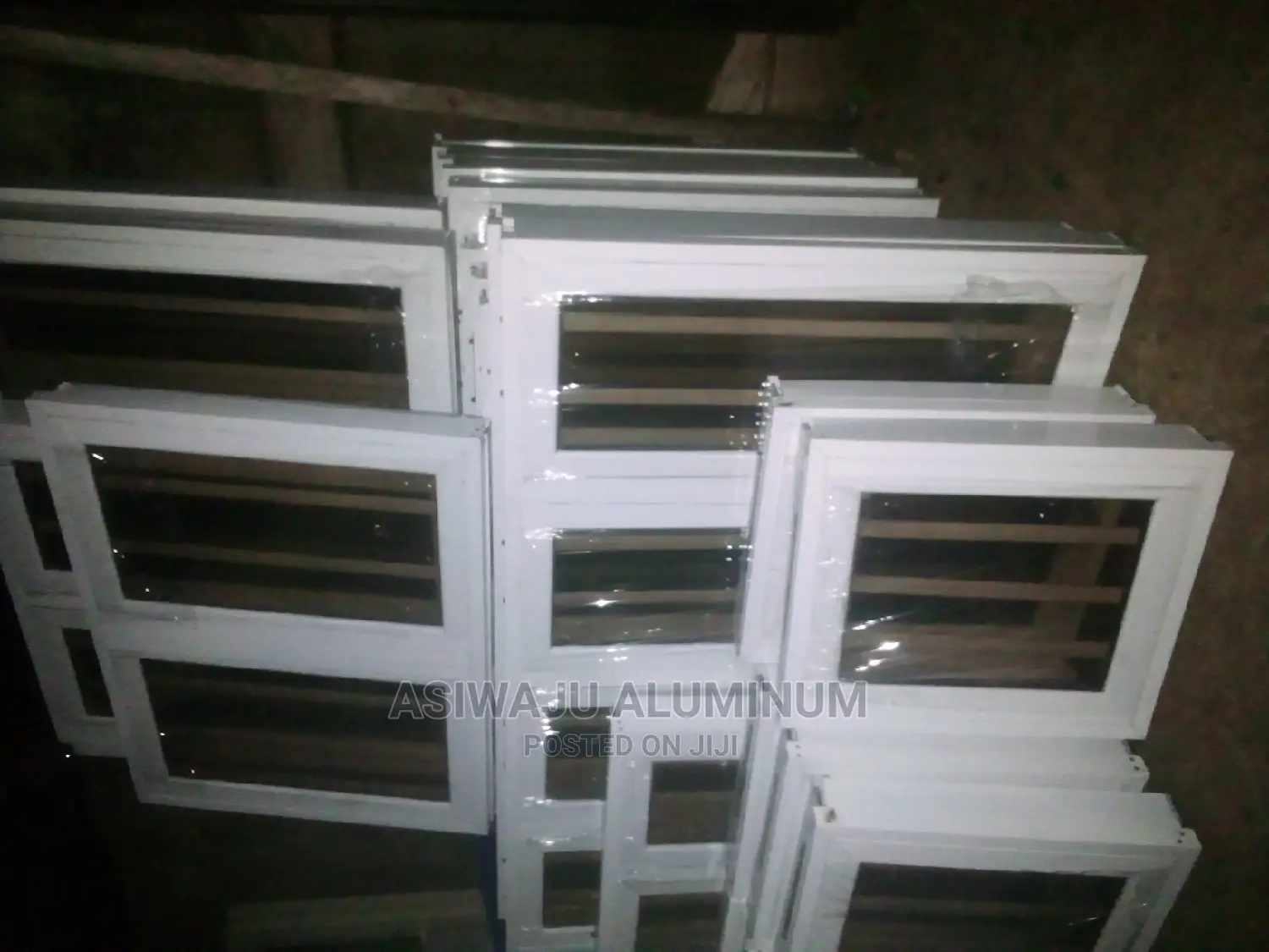 Aluminum Casement Windows With Burglary.