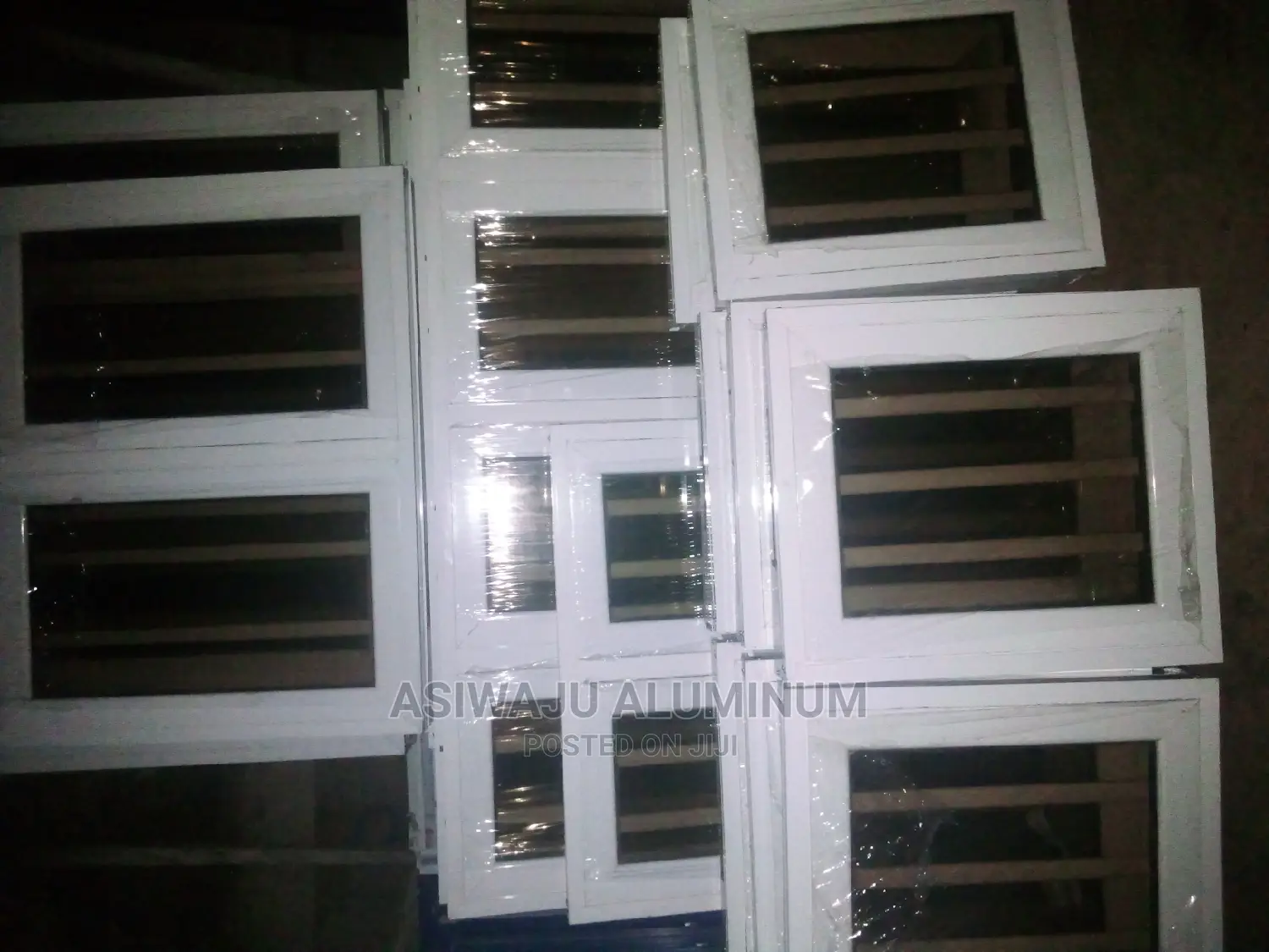 Aluminum Casement Windows With Burglary.