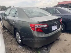 Toyota Camry 2013