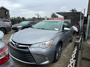 Toyota Camry 2015 Silver