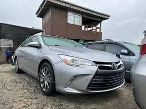 Toyota Camry 2015 Silver