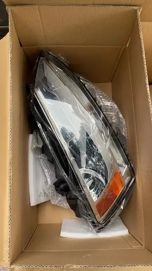 Complete Head Lamp Volkswagen Jetta 2013