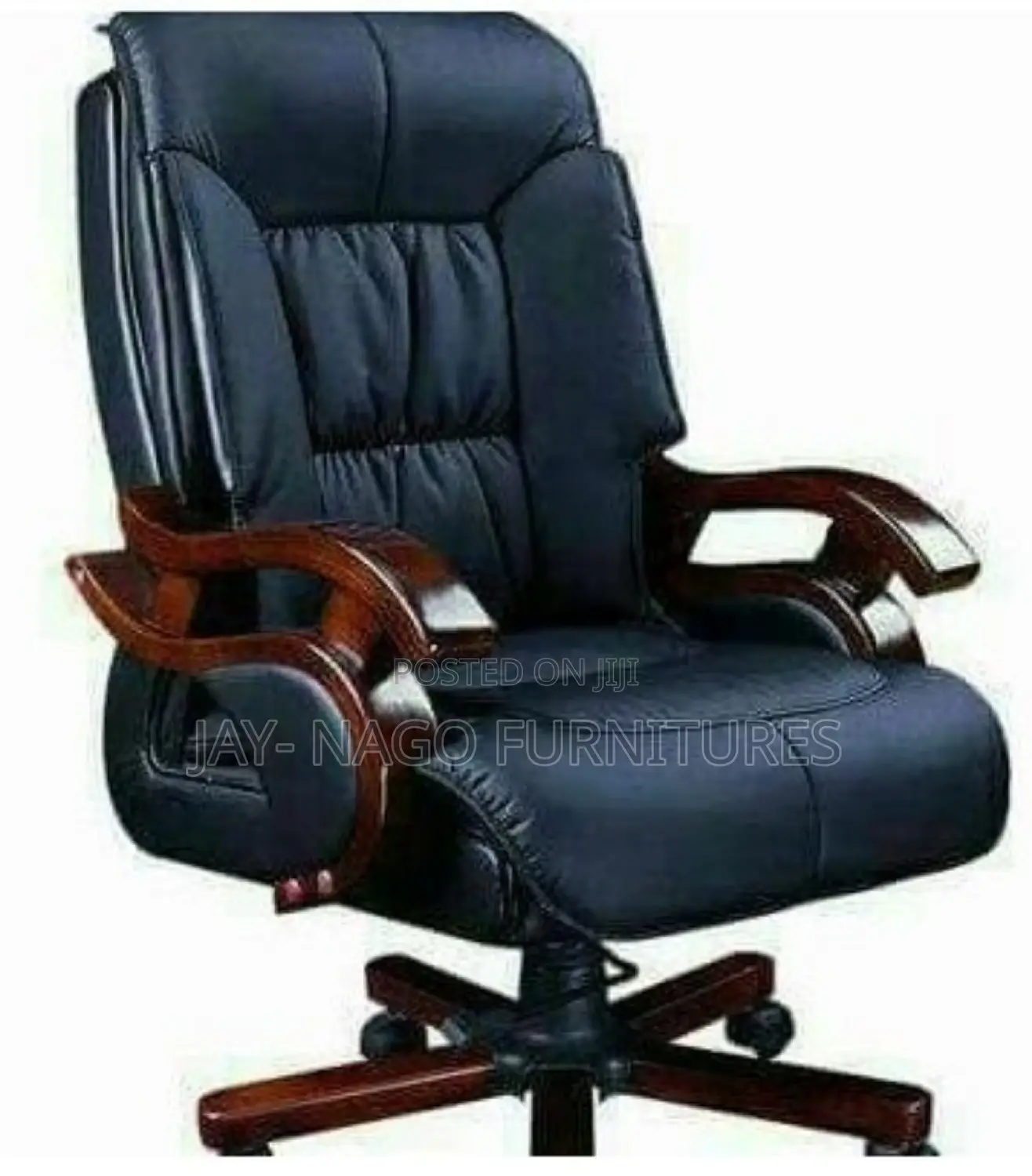 Executive Adjustable Swivel Leather Office Chair.