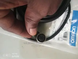 Omron Sensor Cable Plug 5mtrs