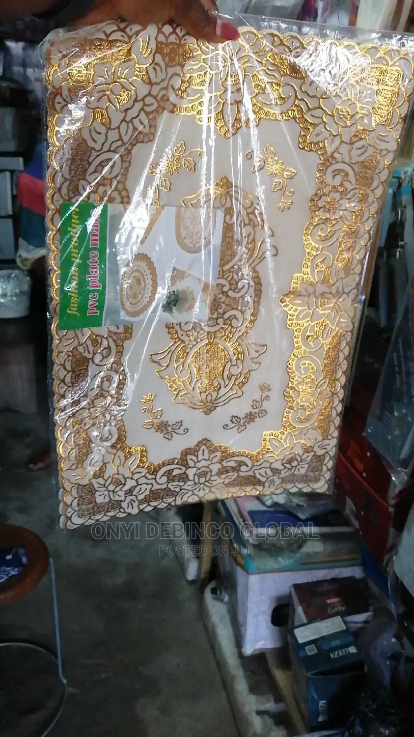 Gold Dining Table Mat- 6 Pieces