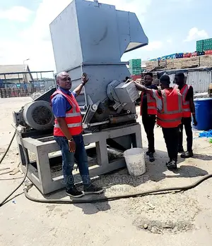 100hp Industrial Pet and Plastic Crusher Machine(3tons Per/H