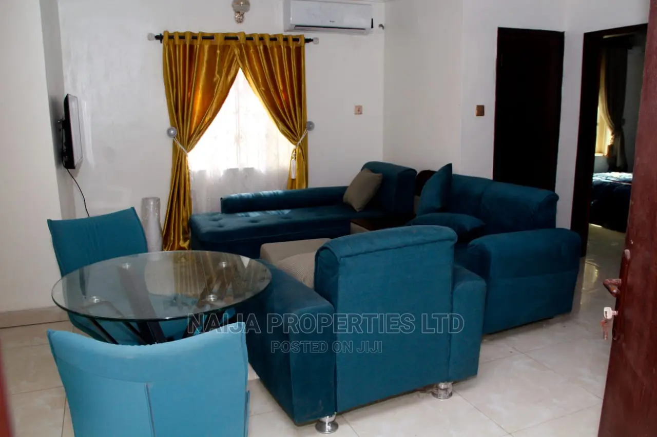 7bdrm Duplex in Ologolo, Lekki for sale