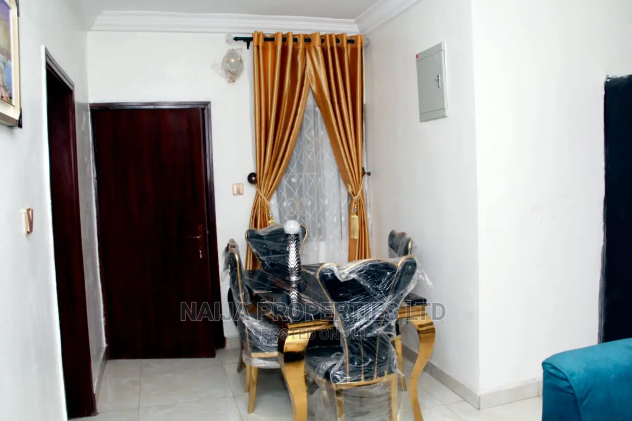 7bdrm Duplex in Ologolo, Lekki for sale