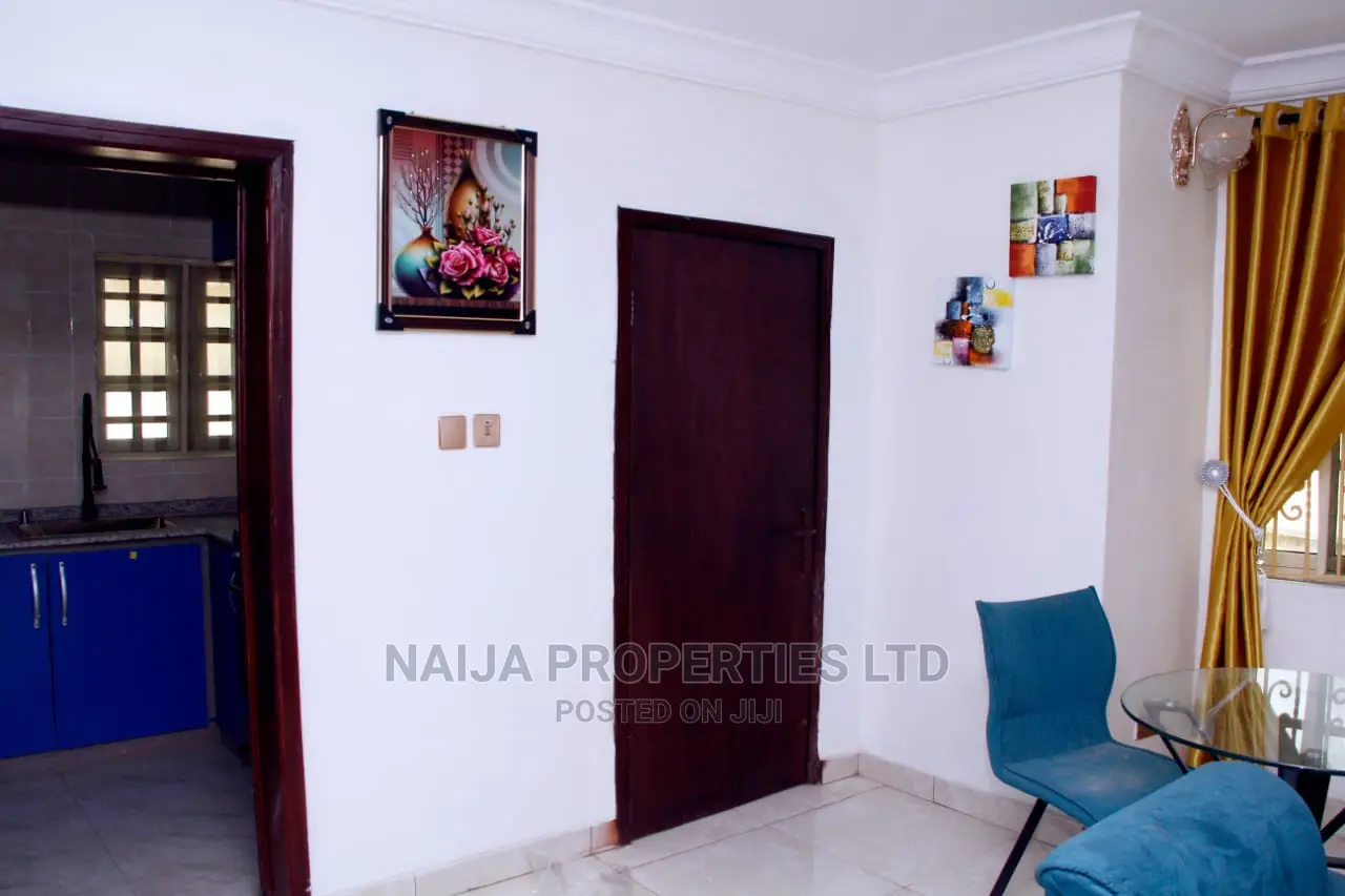 7bdrm Duplex in Ologolo, Lekki for sale