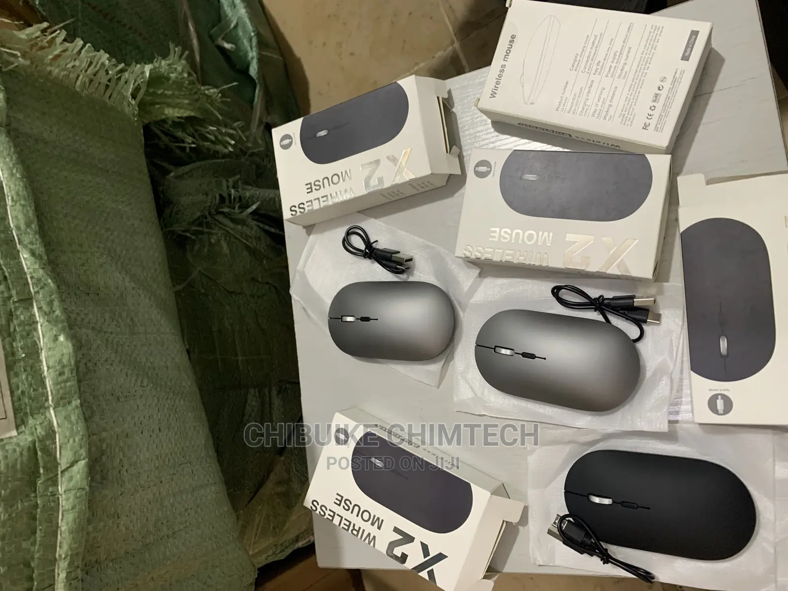 X2 Silent Bluetooth and Wireless Rechargeable Usb-C Mouse