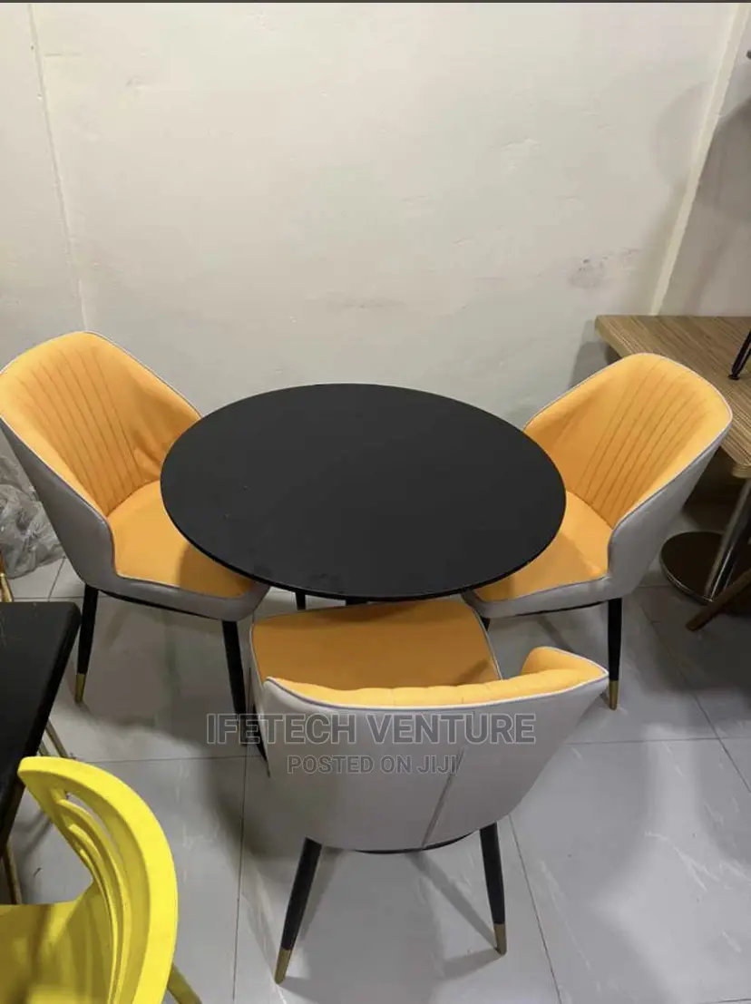 Seat Out Table and Chairs