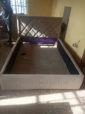 41⁄2 Feet Bespoke Bedframe Upholstery