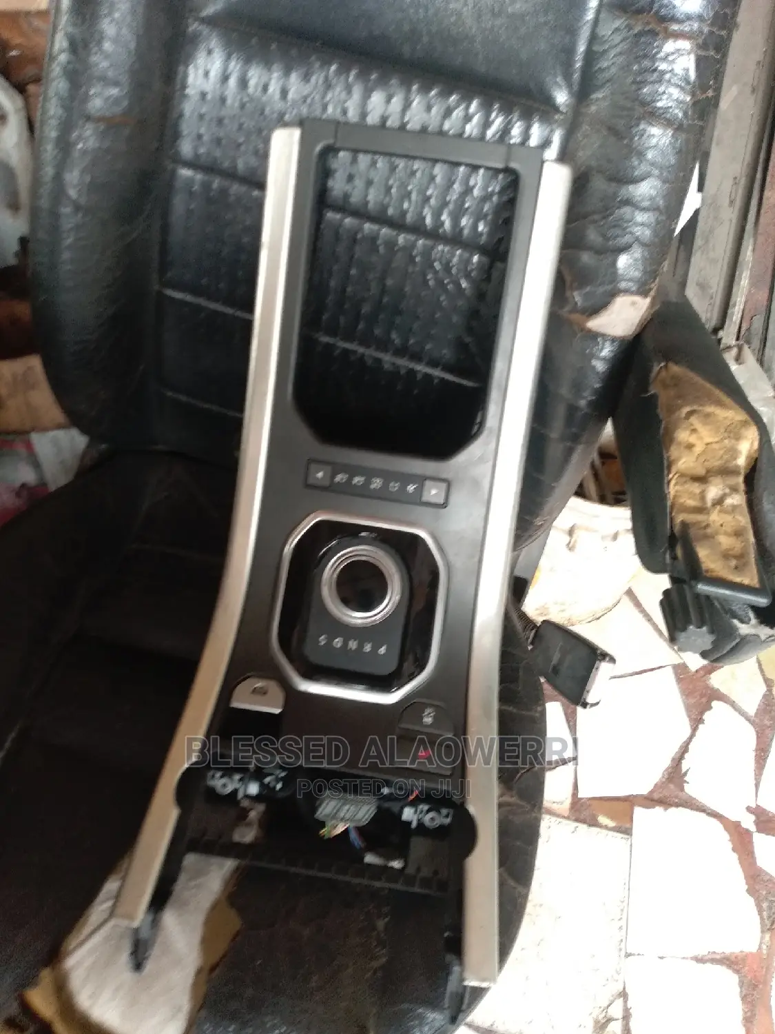 Gear Selector Range Rover Evoque 2012