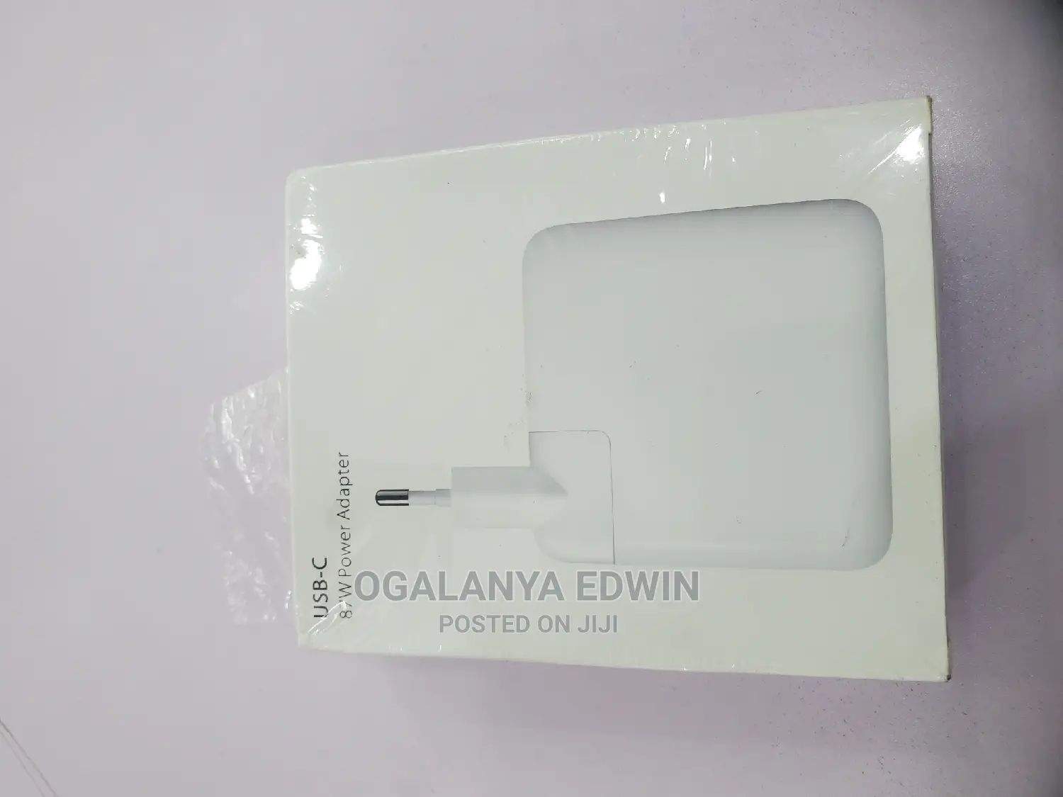 Macbook Charger Type C.