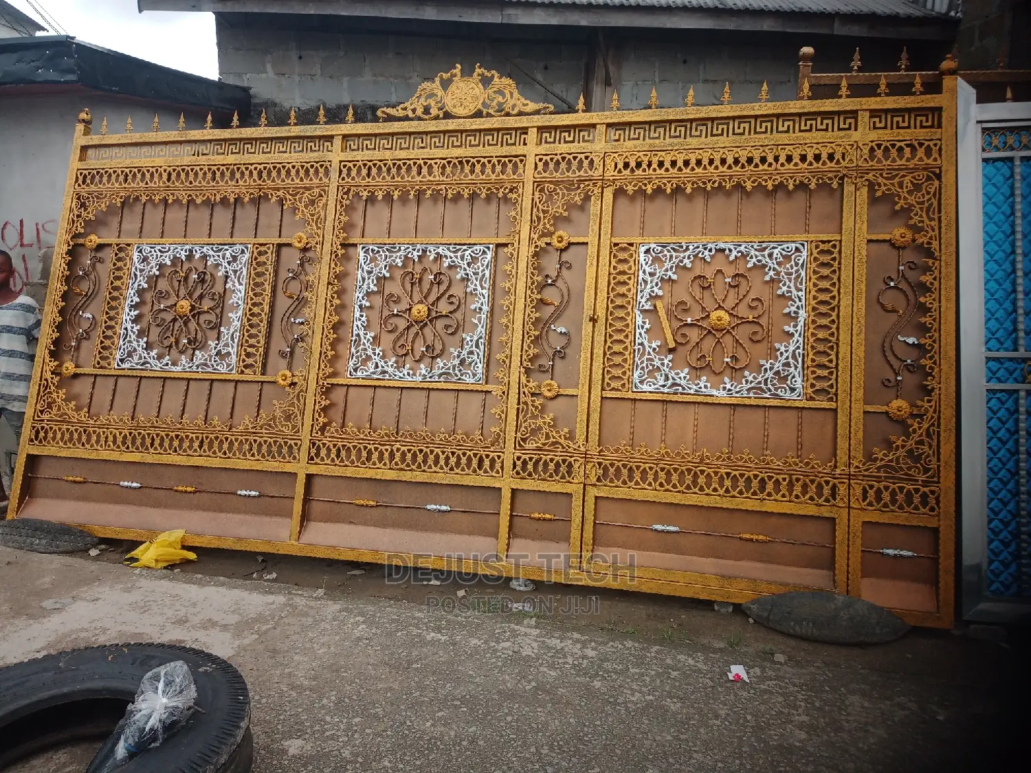 Gold Plated Gate