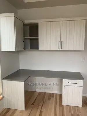 Kitchen Cabinets/ Storage