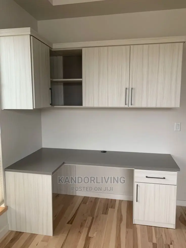 Kitchen Cabinets/ Storage