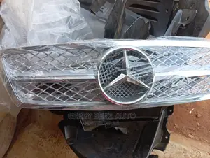 Front Grille for W203,C240,C230,C300,Glk350,E350,Ml350,Cla
