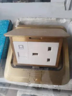 13A Single Floor Box