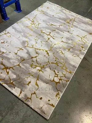 Quality Living Room Designed Super Soft Center Rug.
