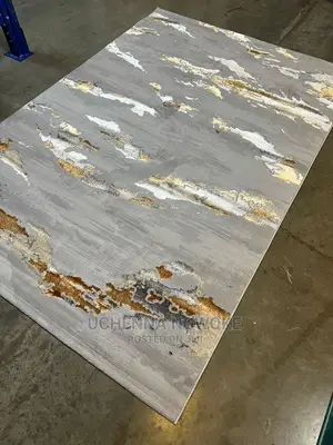 Quality 4 X 6 Living Room Designed Super Soft Center Rug.