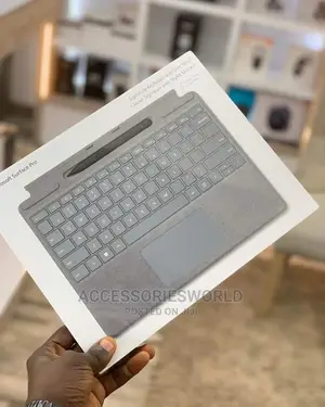 Microsoft Surface Pro 8, 9 X Keyboard With Slim Pen 2