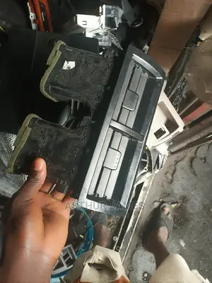 AC Vent Toyota Camry, Avalon, Lexus Rx 330, ES350 2012